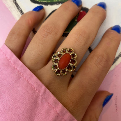 14 carat gold big decorative coral ring