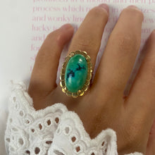 Load image into Gallery viewer, 18 carat gold turquoise solitaire ring

