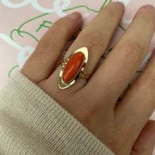 Load image into Gallery viewer, 14 carat gold art deco oval coral ring
